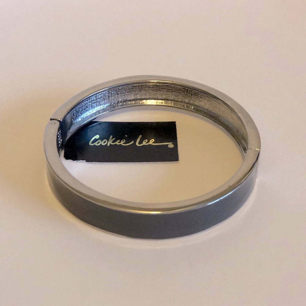 Bangle - Picture 2 of 2